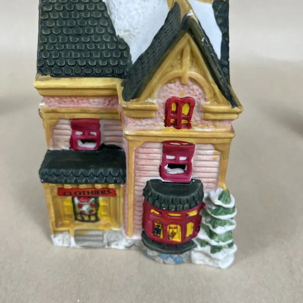 Christmas Victorian‎ Village Collectible “Clothiers Shop” And 2 Figurines